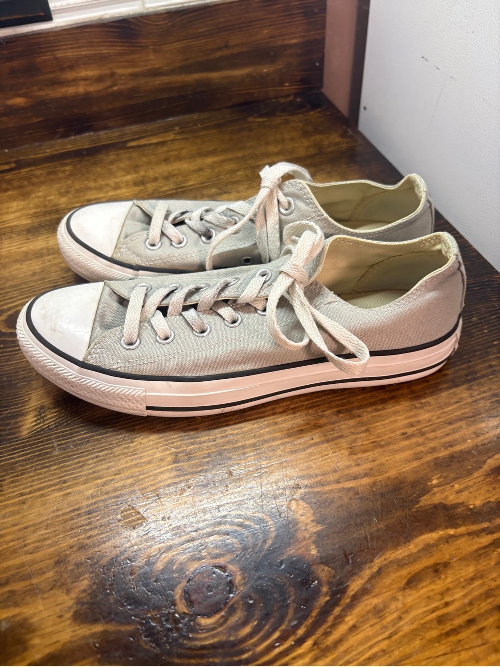 Converse Gray Sneakers W9/M7